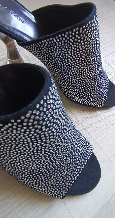 By Far черни сандали от велур с кристали