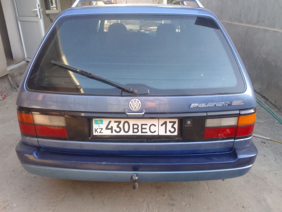 автомобиль пассат б3