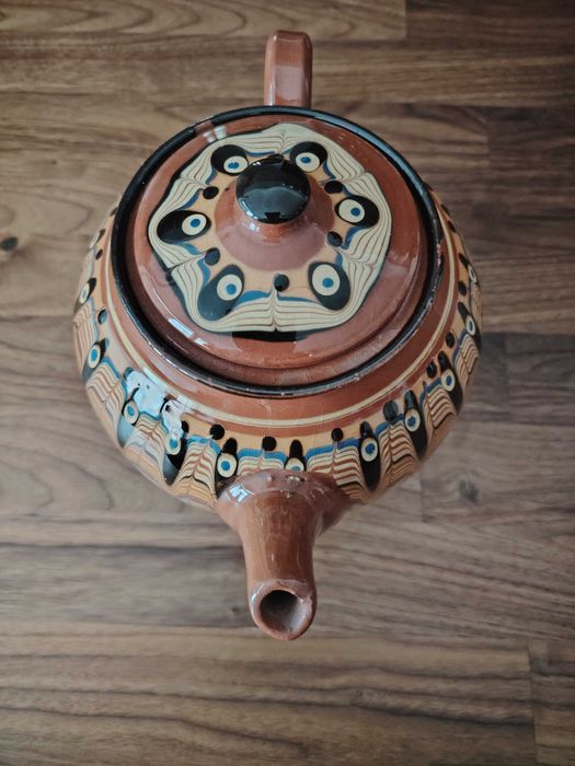 Чайник троянска керамика