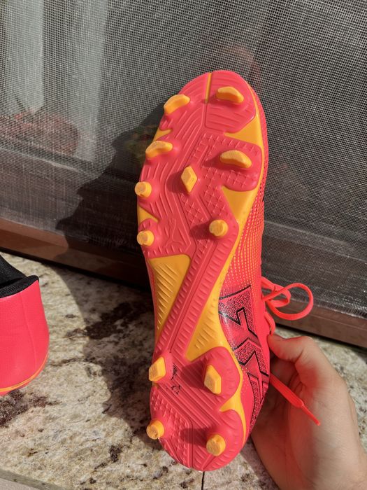 Ghete fotbal Puma Future 7