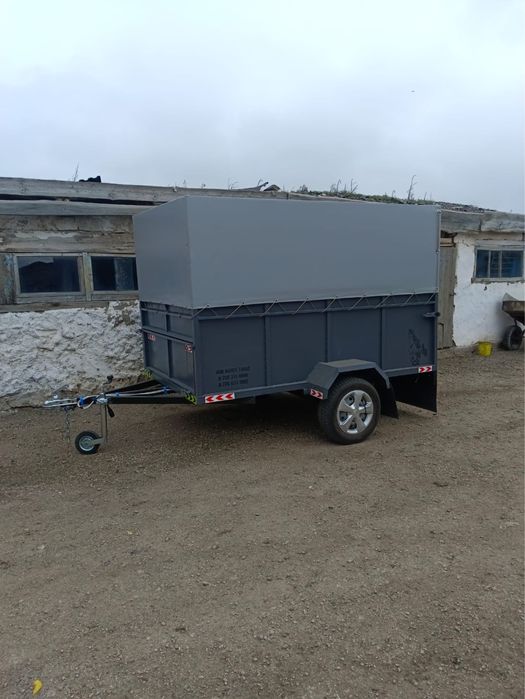 Авто прицеп коневоз