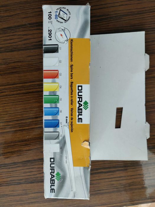 Приспособления (пластмасови) за захващане на листа А4