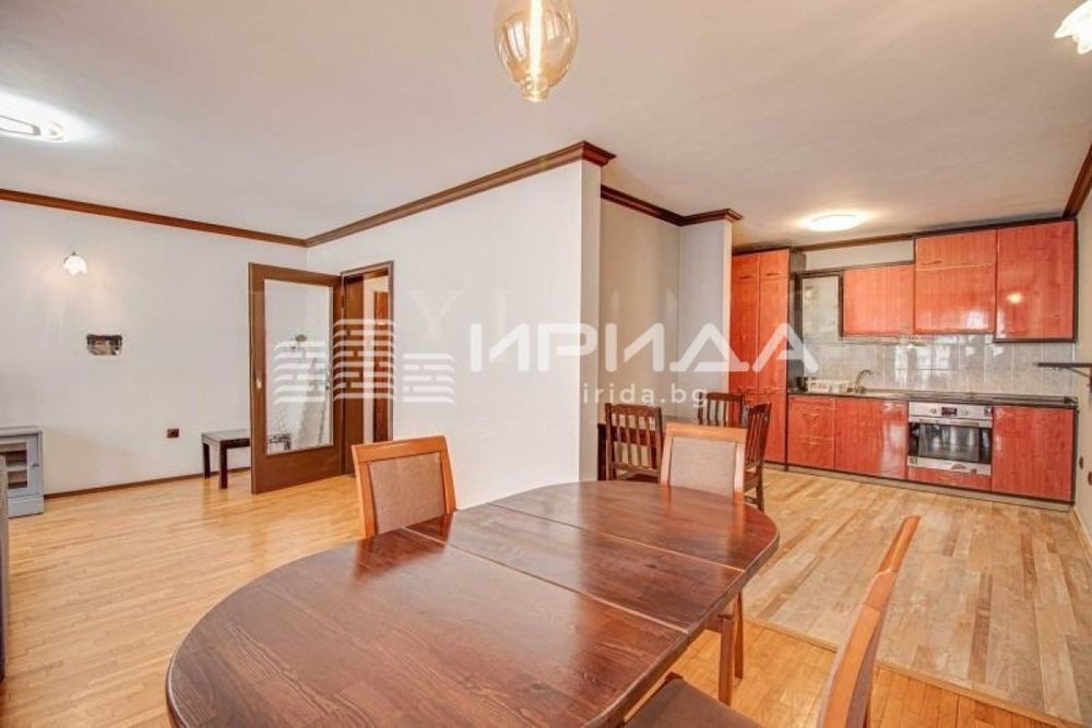 Продава се Тристаен апартамент в София, Център - 115 кв.м за 2089 €/кв.м - Снимка #1