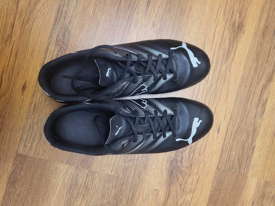 Мъжки обувки за футбол PUMA (без бутонки), 45 номер