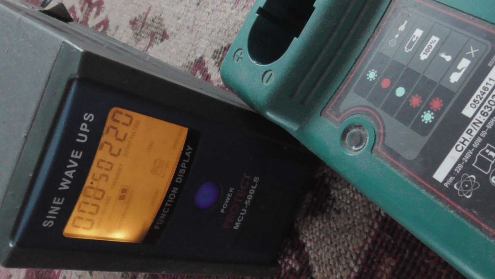 ups Protect pe baterie auto 12v cu afisare LCD