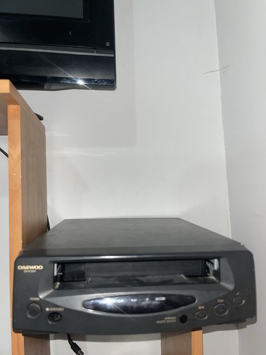 Продам касетник рабочий с косетами