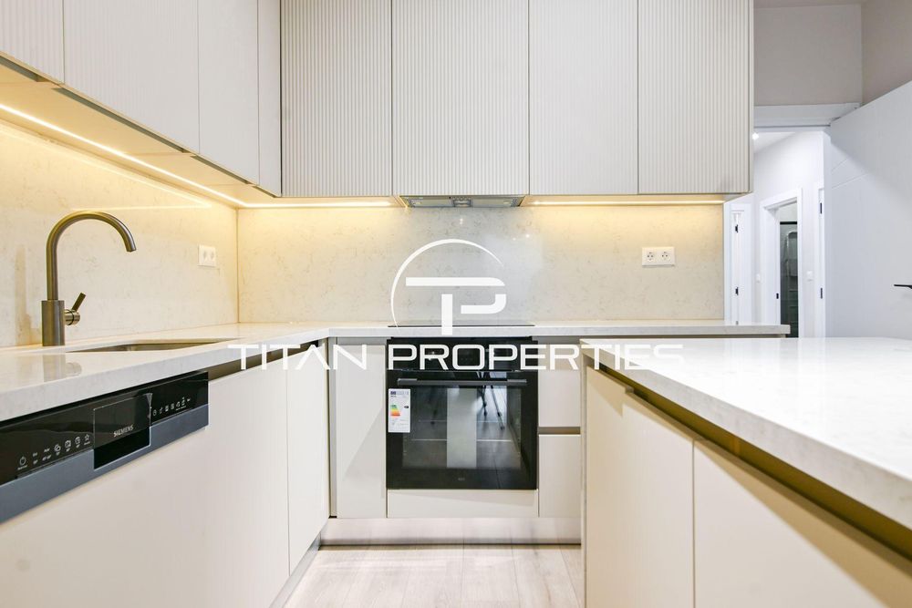 Тристаен, под наем, ж.к Кръстова вада