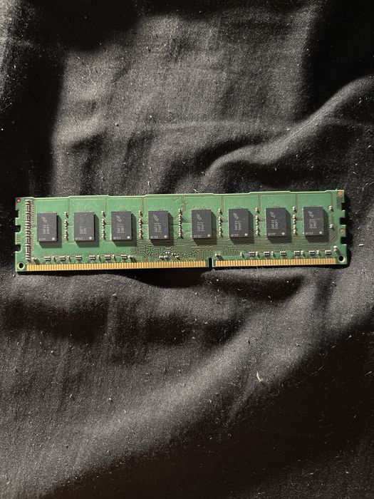 memorie RAM Crucial