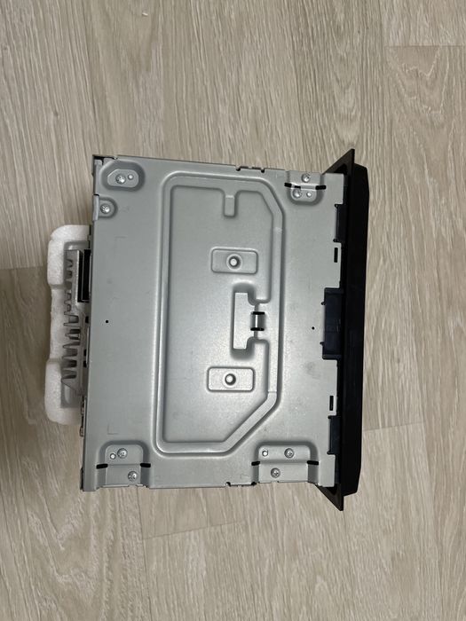 Автомагнитола Pioneer FH-XL555UI в отличном состоянии новая