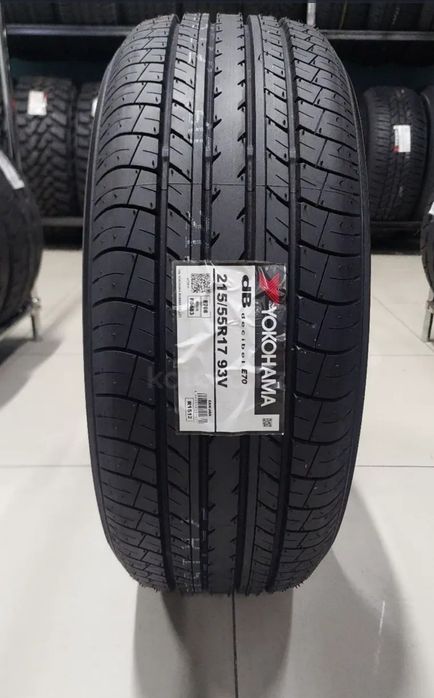 Летние шины 215/55/R17 Yokohama E70