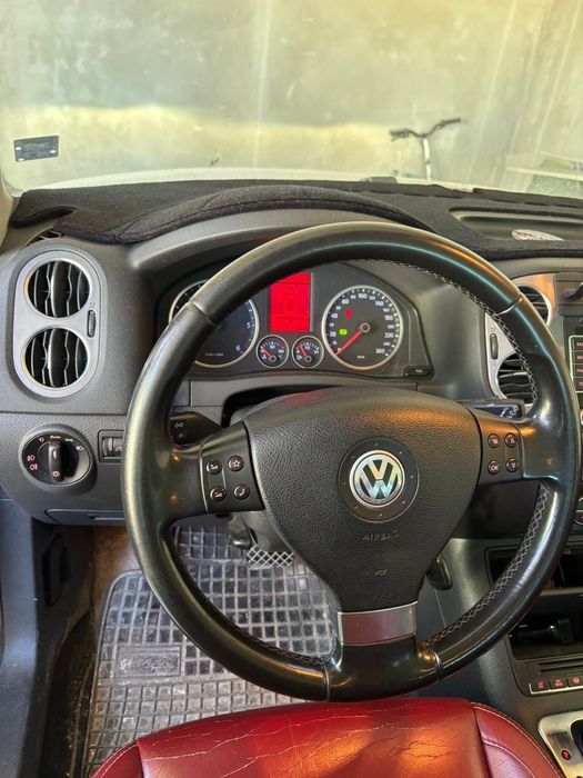 Volkswagen Tiguan 2.0 tdi