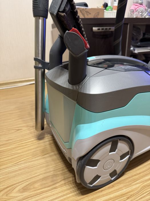 Продам моющий пылесос