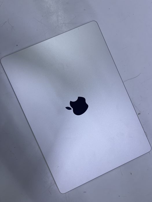 Macbook pro m4.