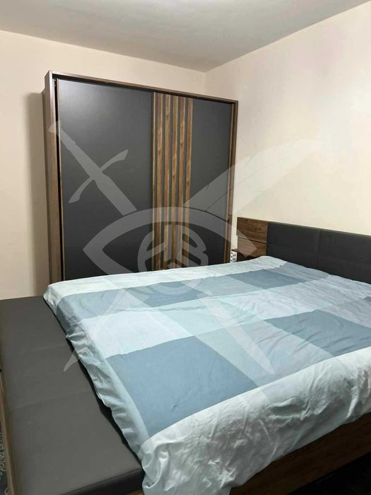 Дава се под наем Тристаен апартамент в Варна, Червен площад - 106 кв.м за 1250 € - Снимка #5