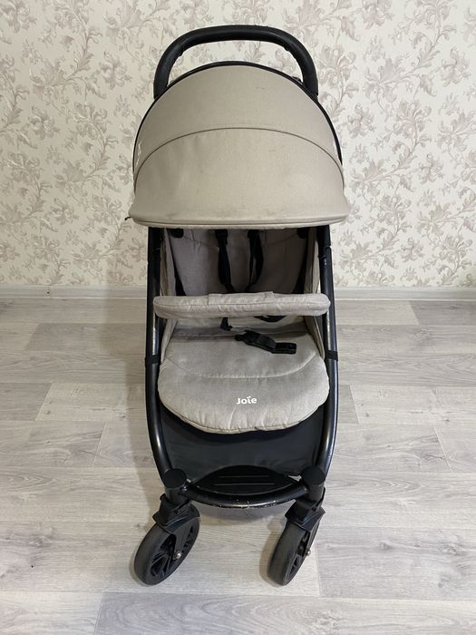 Коляска Jole прогулочна