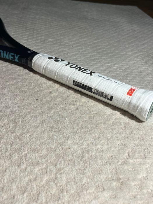 Racheta tenis YONEX semnata Simona Halep