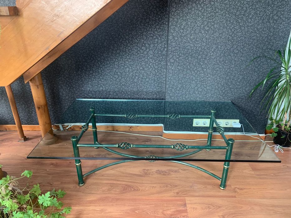 Маса стъкло и ковано желязо