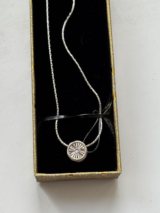 Продаю колье серебро