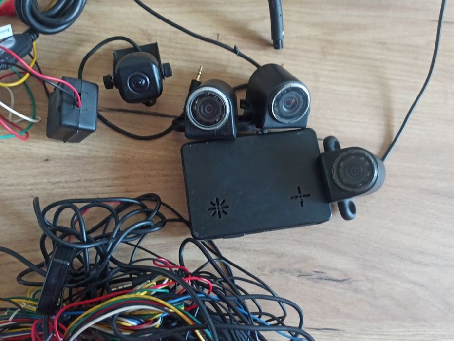 Dvr cu GPS ,4 camere video audio