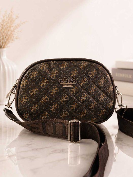 Дамска чанта  Guess