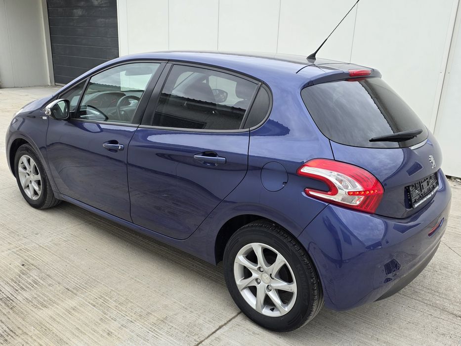 PEUGEOT 208 2015 — imagine 4