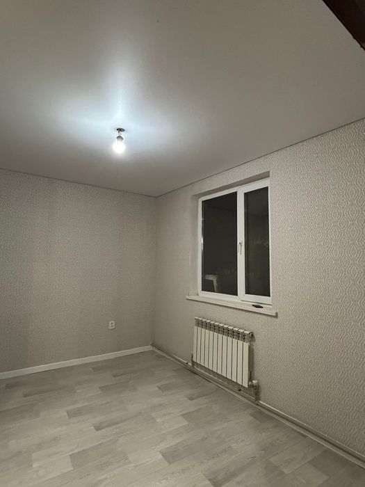 Срочно сдам комната теплый уютный есть душ туалет внутрый .