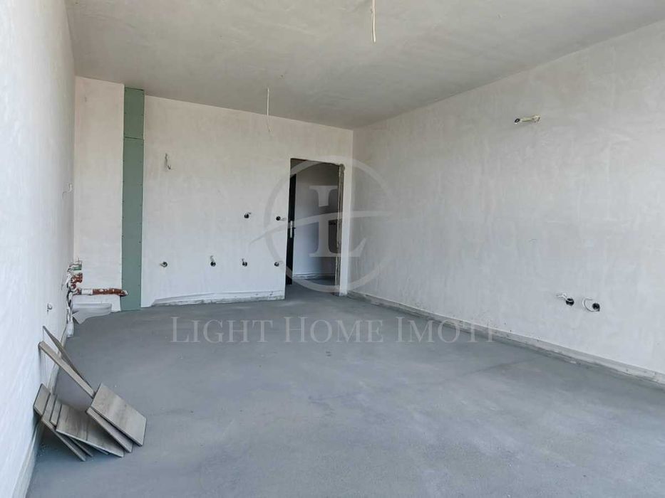 Продава се Двустаен апартамент в Пловдив, Кючук Париж - 76 кв.м за 1200 €/кв.м - Снимка #1