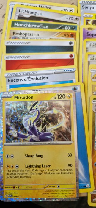 Pokemon Lot 70 Cartes Pokemon TCG - Cărți Vintage 2009 + Ediții Speciale (Holo)