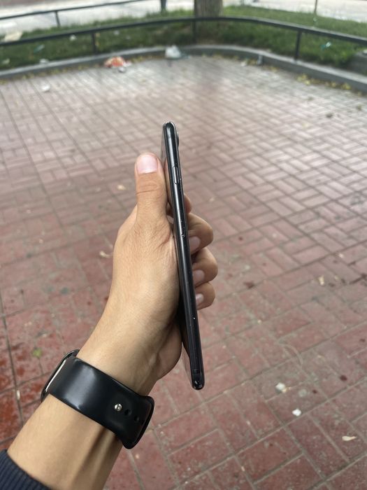 Iphone 7 plus srochno sotiladi