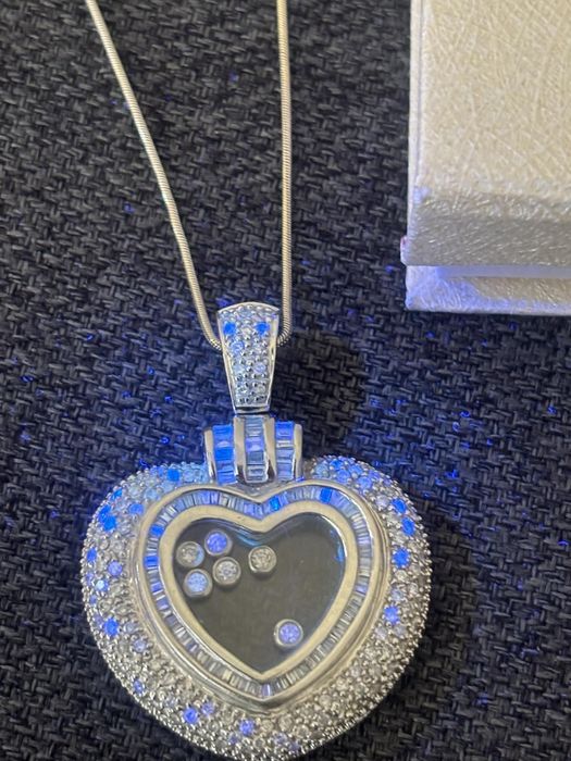 Златно сърце 18К с 220бр диаманти