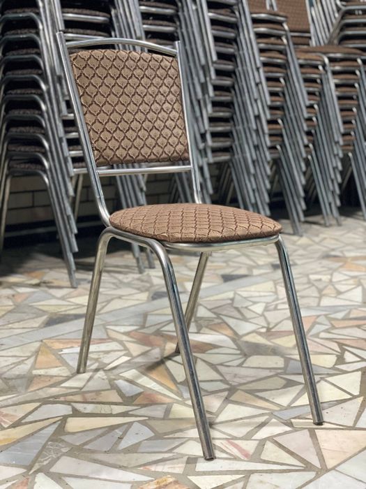 Prokat stollar va stullar sotiladi