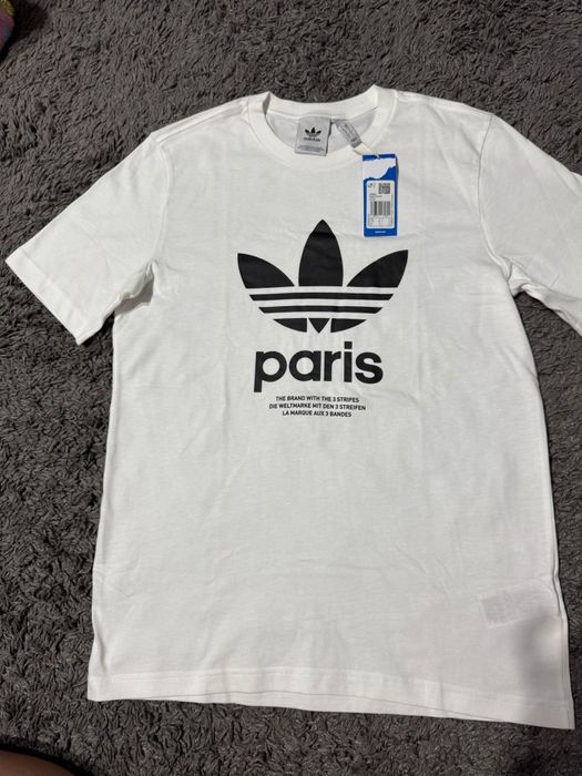 Nou cu etichetă: Tricou Adidași marimea S și XS