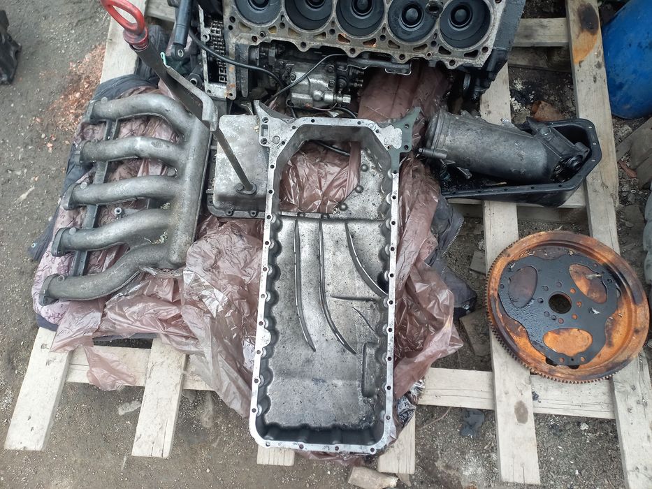 Продам запчасти с мерседес спринтер