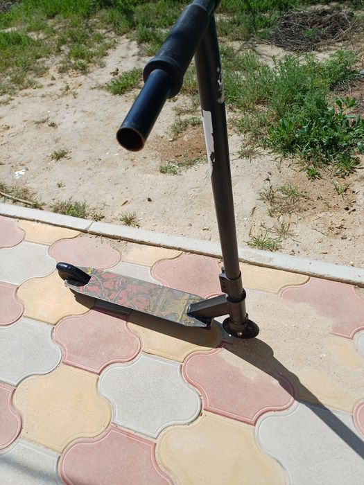 Продам самокат  железный