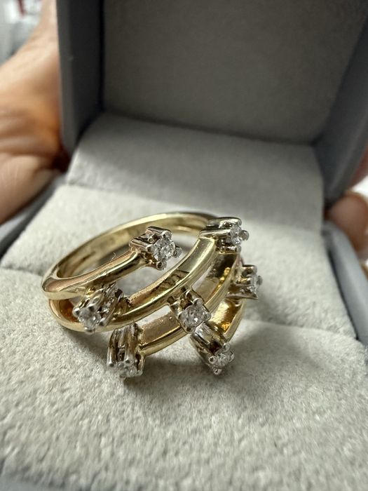 Бриллиантовое кольцо