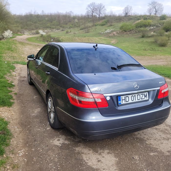 MERCEDES-BENZ E-Class 2011 — imagine 3