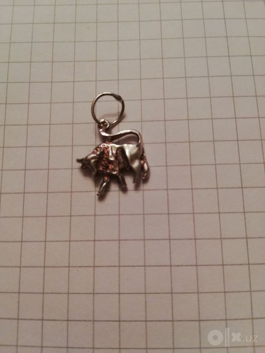 Продам серебряные кулоны знаки зодиака