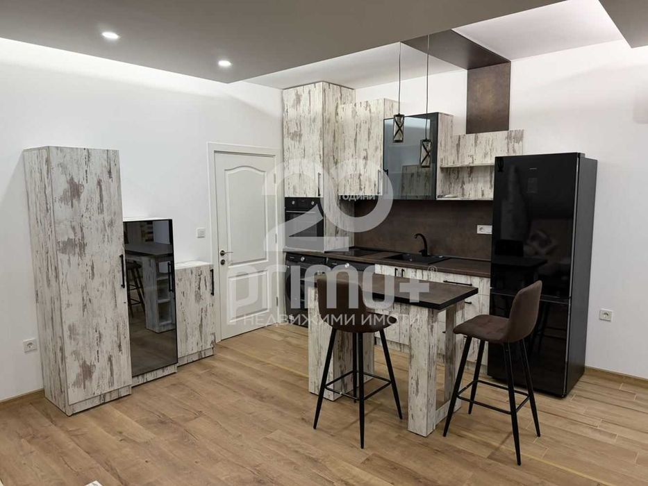 Дава се под наем Едностаен апартамент в Велико Търново, Бузлуджа - 70 кв.м за 448.8 € - Снимка #5