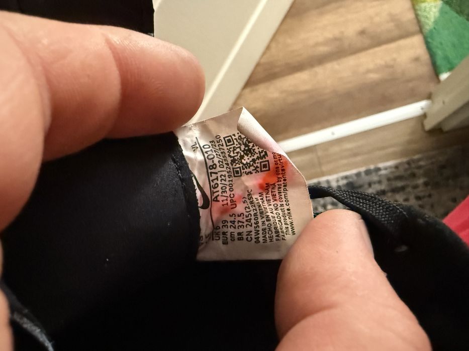 De vanzare ghete de iarba si de sintetic