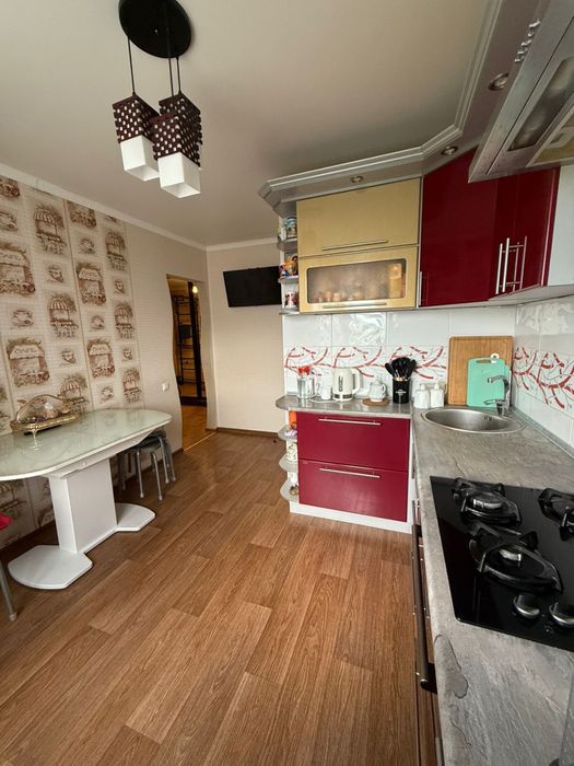 Продам 3 комн.квартиру