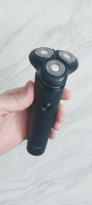 Продам новую- Электро бритву !!!