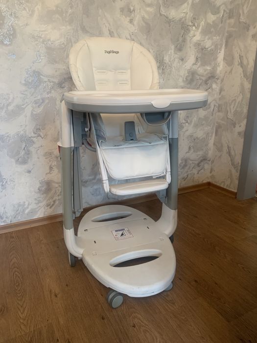 Столик для кормления