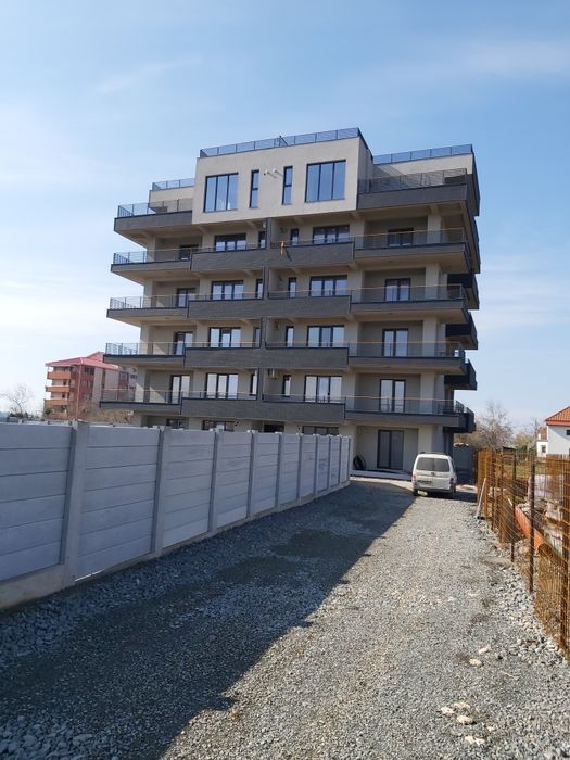 Vind Ap 2 cam,46 mp,utili,+14 mp terasă +Loc parcare! Mobilat complet!