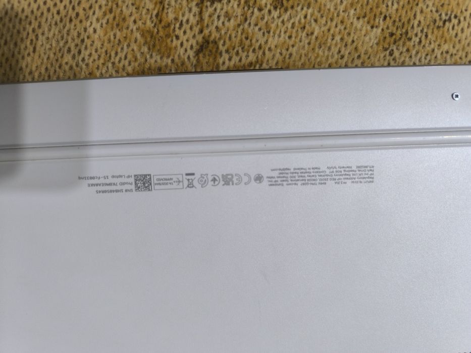 Laptop HP 15-fc0031nq