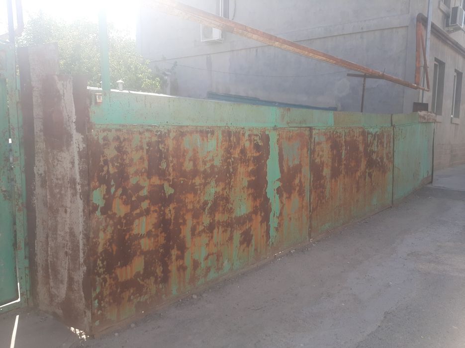 Продаётся забор металический