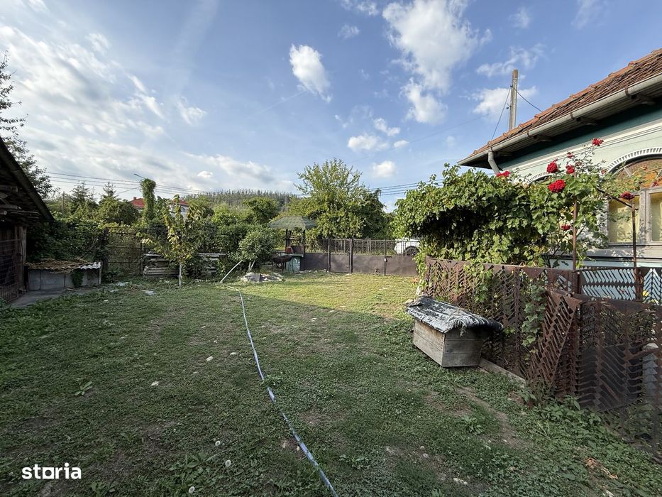 Vand Casa Batraneasca + Teren 1754 mp Com. Malureni Sat Bunești Argeș