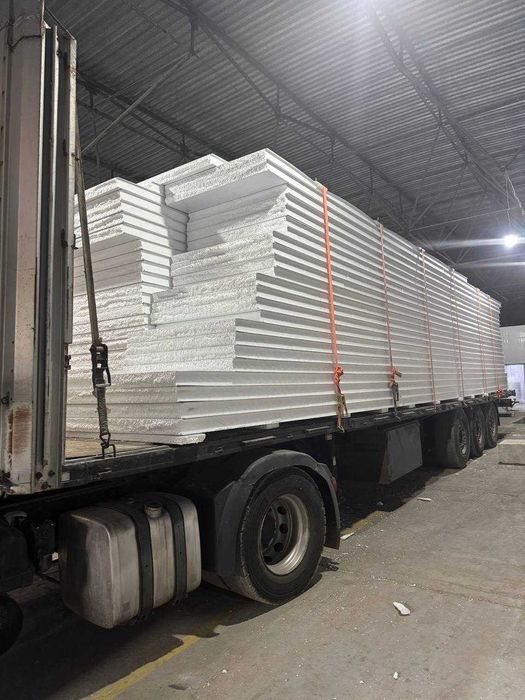 Сэндвич-панели с базальтом, минеральной ватой и стекловолокном.