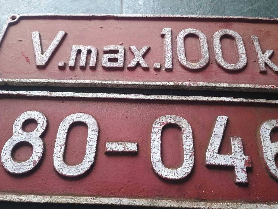 Tabla CFR .Număr locomotivă CFR .Reclama. Tabla veche.