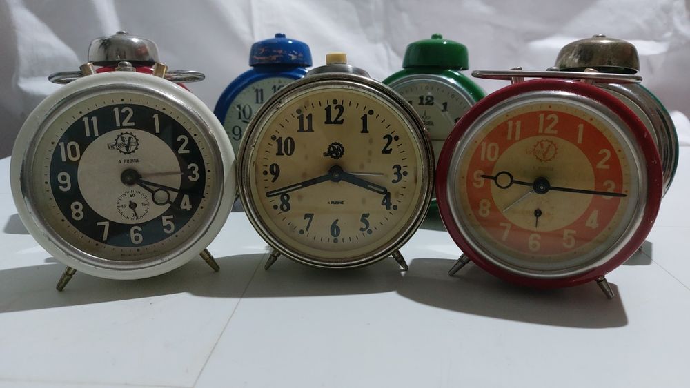 ceas de masă Victoria și Aradora