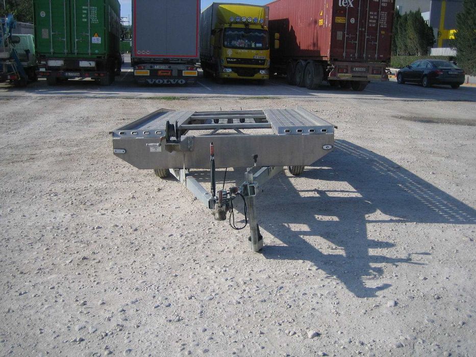 Платформа за автомобил